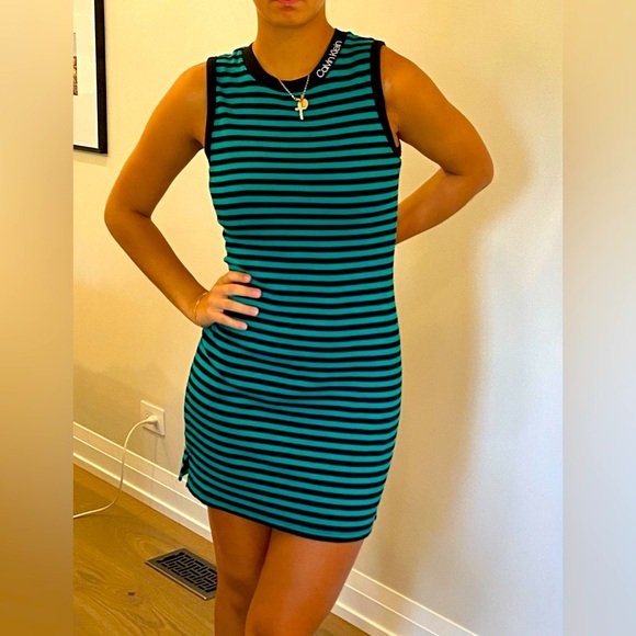 Cute CALVIN KLEIN casual dress💚🖤💚 - Picture 5 of 10